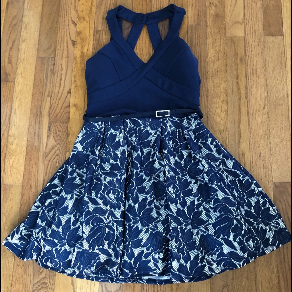 Formal Dress with detachable belt